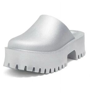 Jeffrey Campbell Clogge Clog in Silver